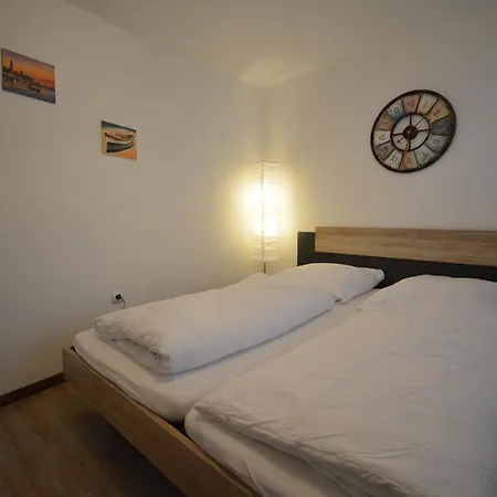 Lu's Apartment *